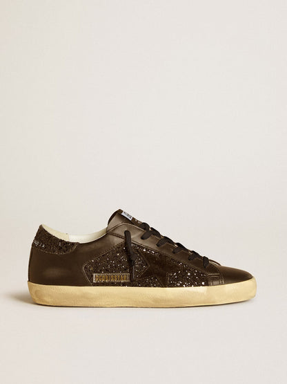 Super-Star pour femme à paillettes noires avec étoile en daim noir et empiècements en cuir